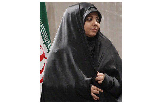 چهل روزه بودم که پدرم شهید شد