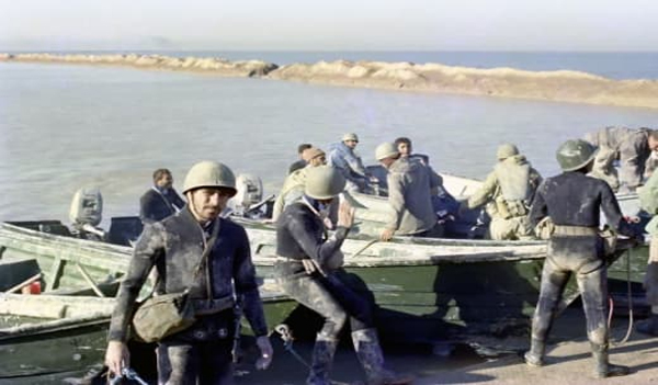 غواصان تخریب فرماندهی شهید علی آملی برای شکستن دژ شلمچه راهی شدند