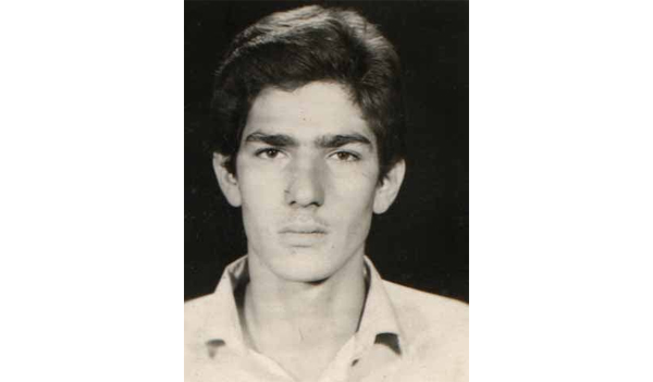 آخرین وداع پدر شهید کلانتر با فرزند شهیدش