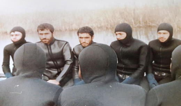 آموزش غواص های لشگر 10سیدالشهداء (ع) در بندر انزلی زمستان 1364